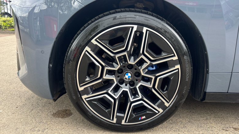 BMW iX 300kW xDrive45 M Sport 101kWh 5dr Auto Electric Estate